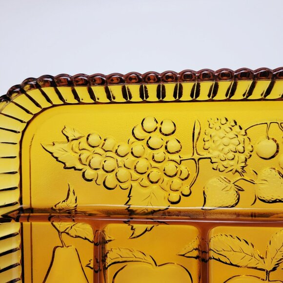 Vintage Indiana Glass Amber Divided Relish Serving Tray Fruits Apple Grapes USA - Picture 4 of 10